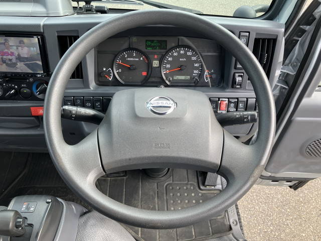 日産アトラス平ボディ小型（2t・3t）[写真32]