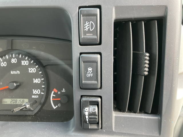 日産アトラス平ボディ小型（2t・3t）[写真37]