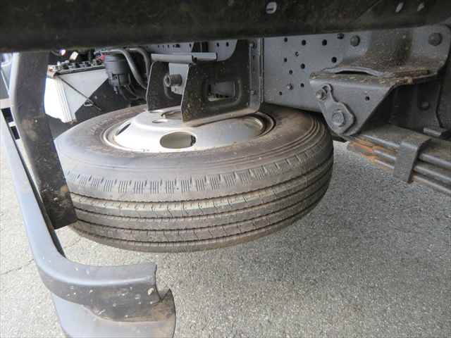 日野デュトロ平ボディ小型（2t・3t）[写真20]