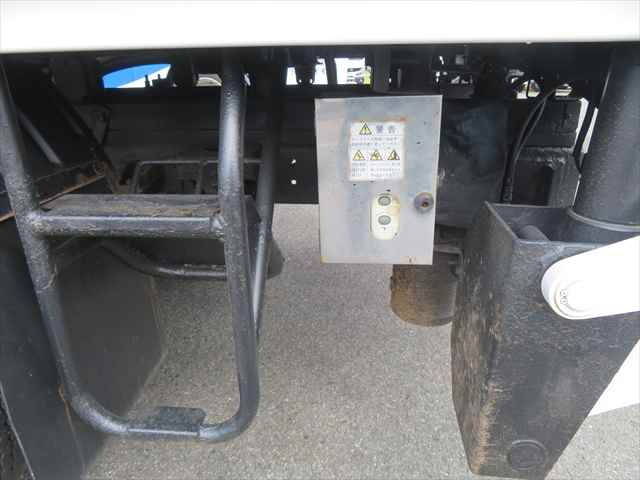 日野デュトロ平ボディ小型（2t・3t）[写真21]