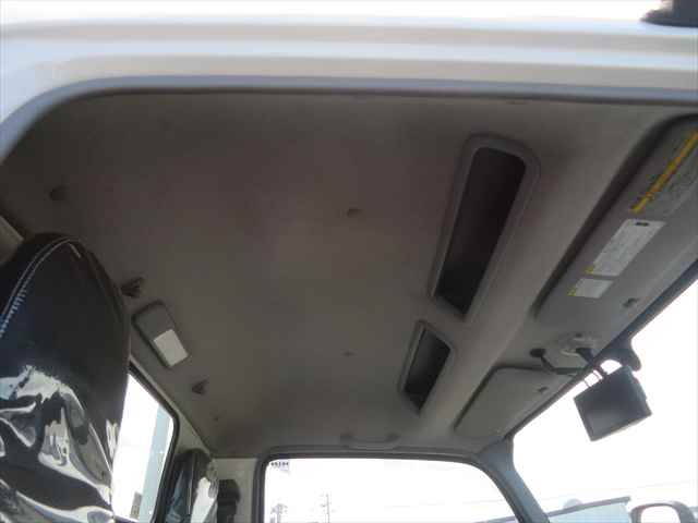 日野デュトロ平ボディ小型（2t・3t）[写真29]