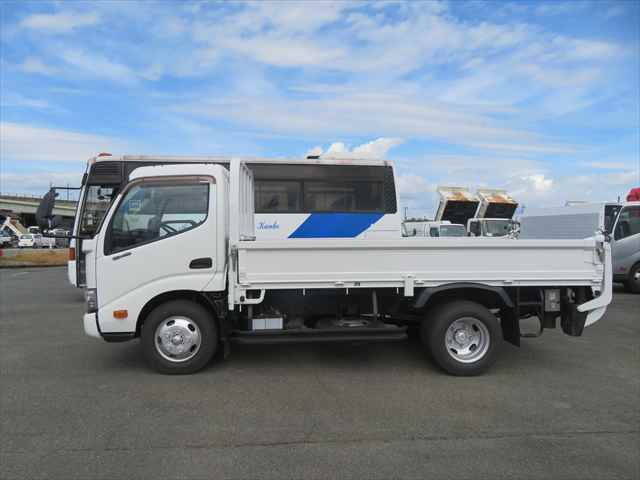 日野デュトロ平ボディ小型（2t・3t）[写真06]