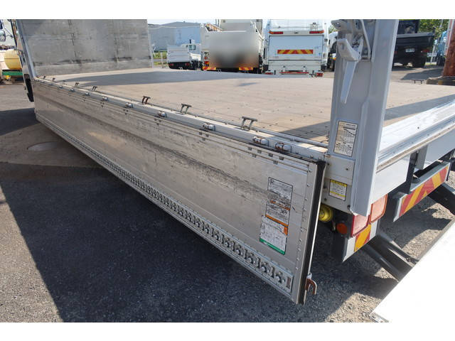 いすゞフォワードアルミウイング中型（4t）[写真11]