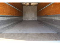 いすゞフォワードアルミウイング中型（4t）[写真16]