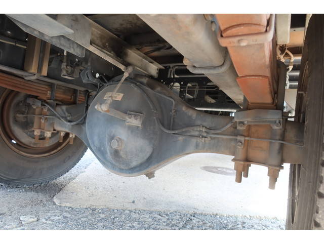 いすゞフォワードアルミウイング中型（4t）[写真18]