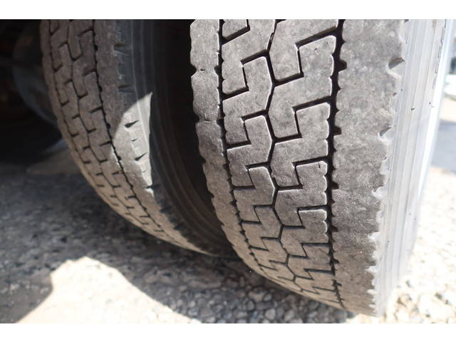 いすゞフォワードアルミウイング中型（4t）[写真19]