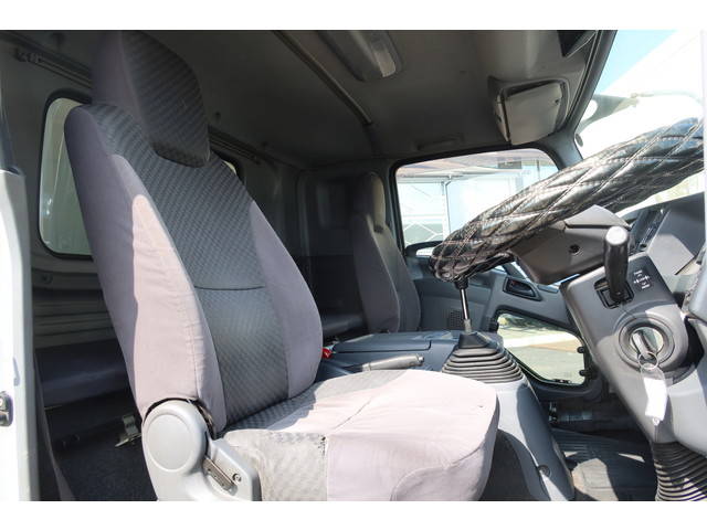 いすゞフォワードアルミウイング中型（4t）[写真27]