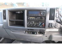 いすゞフォワードアルミウイング中型（4t）[写真30]