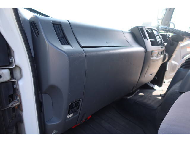 いすゞフォワードアルミウイング中型（4t）[写真34]