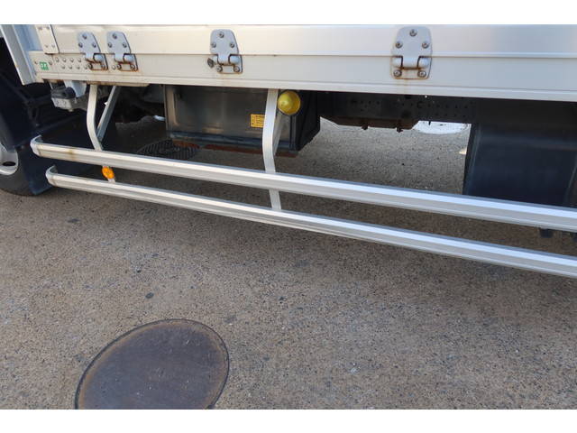 いすゞフォワードアルミウイング中型（4t）[写真38]