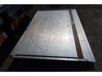 いすゞフォワードアルミウイング中型（4t）[写真09]