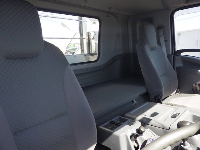 いすゞフォワードヒップリフター増トン（6t・8t）[写真27]