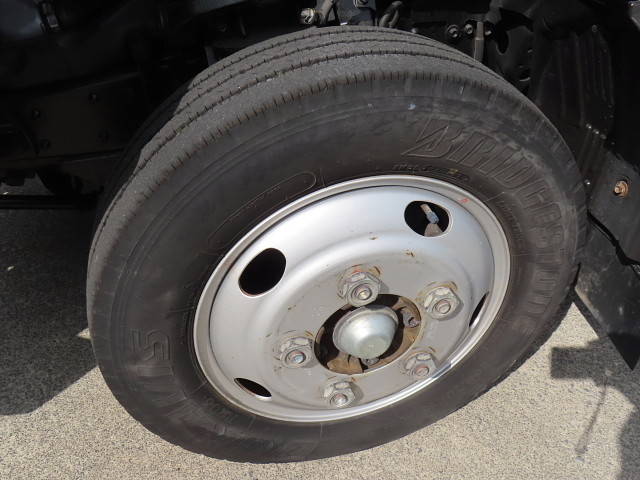 いすゞエルフ平ボディ小型（2t・3t）[写真11]