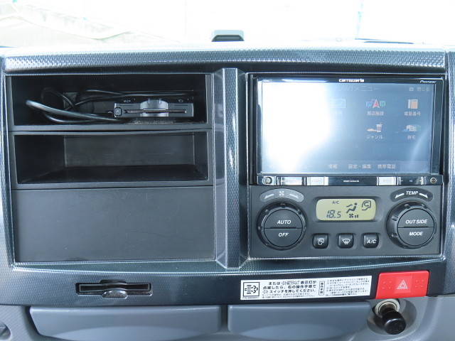 いすゞエルフ平ボディ小型（2t・3t）[写真20]