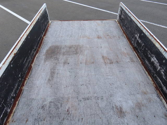 いすゞエルフ平ボディ小型（2t・3t）[写真26]