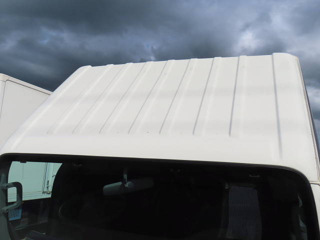 いすゞエルフ平ボディ小型（2t・3t）[写真27]