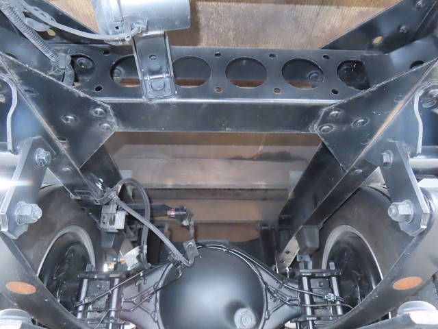 いすゞエルフ平ボディ小型（2t・3t）[写真09]