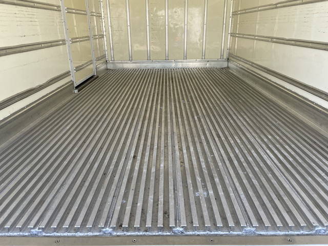 いすゞエルフ冷凍車（冷蔵車）小型（2t・3t）[写真15]