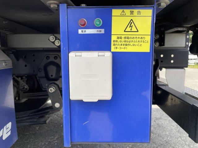 いすゞエルフ冷凍車（冷蔵車）小型（2t・3t）[写真21]