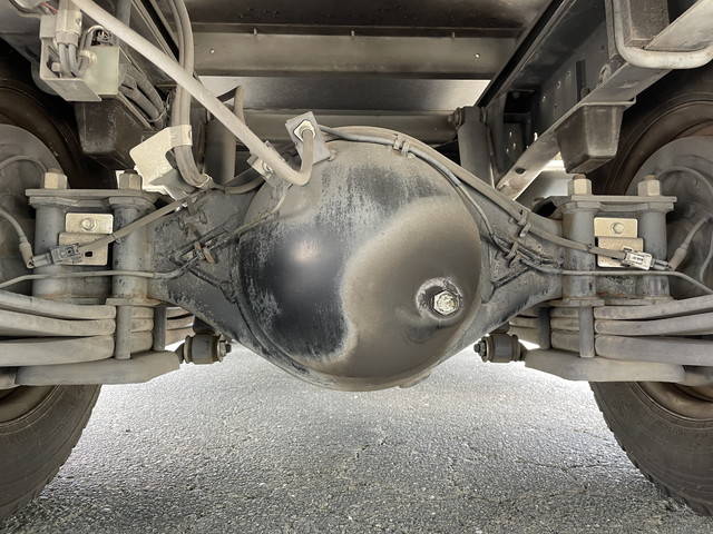 いすゞエルフ冷凍車（冷蔵車）小型（2t・3t）[写真29]