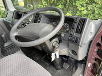 いすゞエルフ冷凍車（冷蔵車）小型（2t・3t）[写真36]