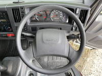 いすゞエルフ冷凍車（冷蔵車）小型（2t・3t）[写真37]