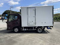 いすゞエルフ冷凍車（冷蔵車）小型（2t・3t）[写真06]