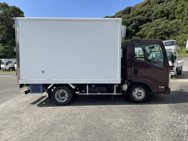 いすゞエルフ冷凍車（冷蔵車）小型（2t・3t）[写真07]