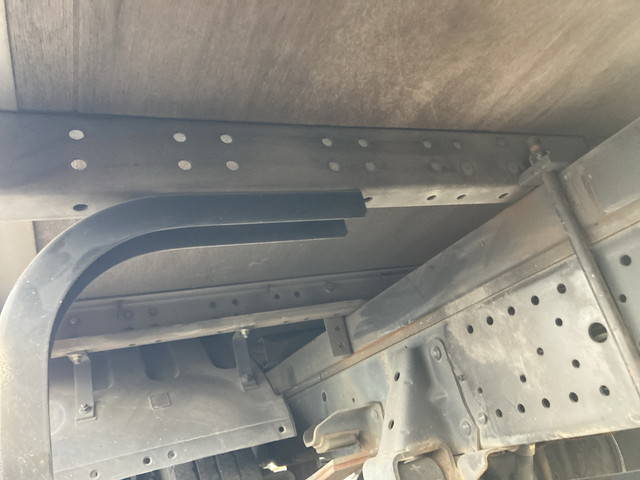 いすゞエルフパネルバン小型（2t・3t）[写真23]