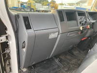 いすゞエルフパネルバン小型（2t・3t）[写真33]