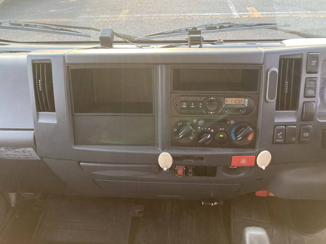 いすゞエルフパネルバン小型（2t・3t）[写真36]