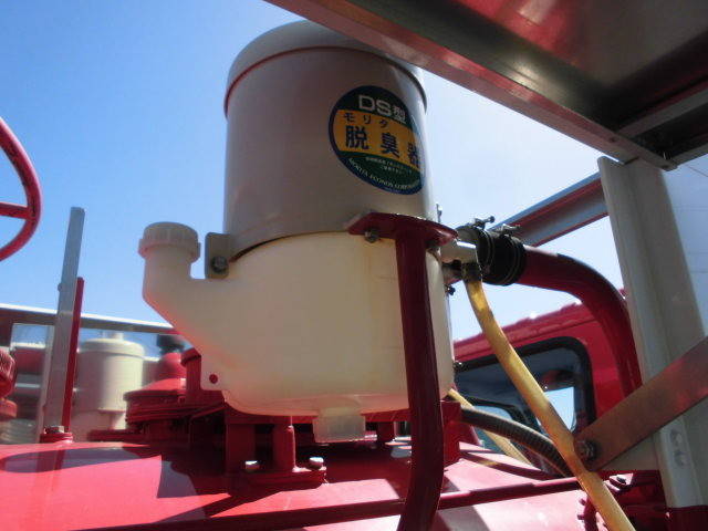 いすゞエルフバキュームカー小型（2t・3t）[写真16]