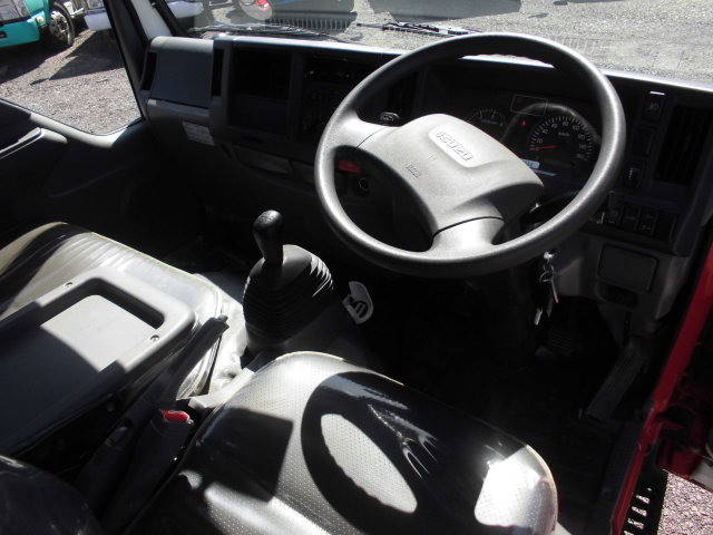 いすゞエルフバキュームカー小型（2t・3t）[写真32]