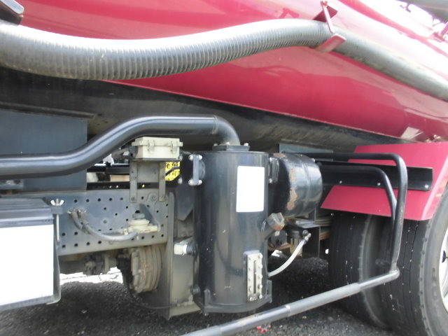 いすゞエルフバキュームカー小型（2t・3t）[写真16]