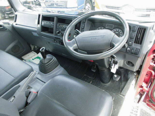 いすゞエルフバキュームカー小型（2t・3t）[写真23]