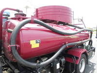 いすゞエルフバキュームカー小型（2t・3t）[写真09]