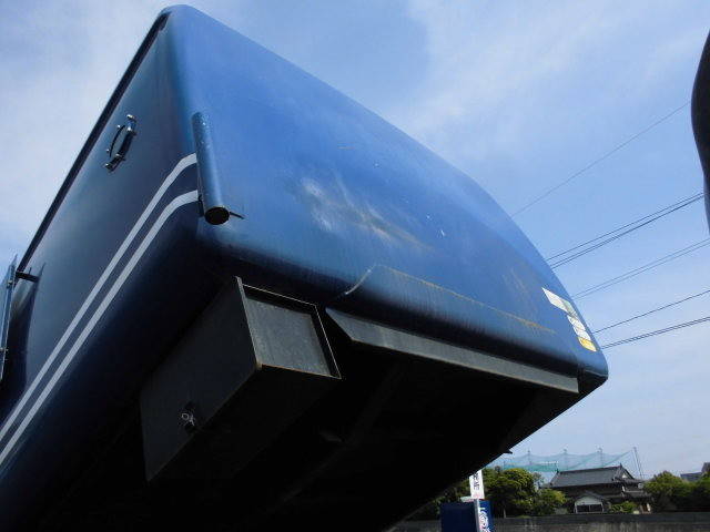 UDトラックスコンドルパッカー車（塵芥車）中型（4t）[写真12]