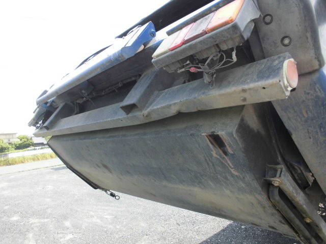 UDトラックスコンドルパッカー車（塵芥車）中型（4t）[写真14]