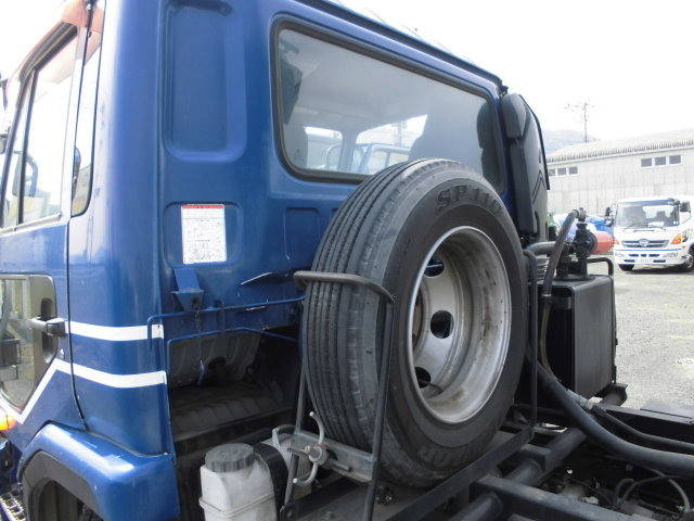 UDトラックスコンドルパッカー車（塵芥車）中型（4t）[写真19]