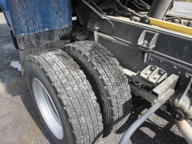 UDトラックスコンドルパッカー車（塵芥車）中型（4t）[写真24]