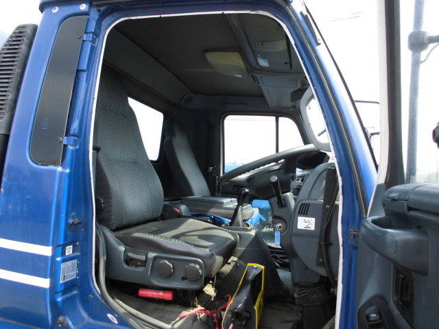 UDトラックスコンドルパッカー車（塵芥車）中型（4t）[写真29]