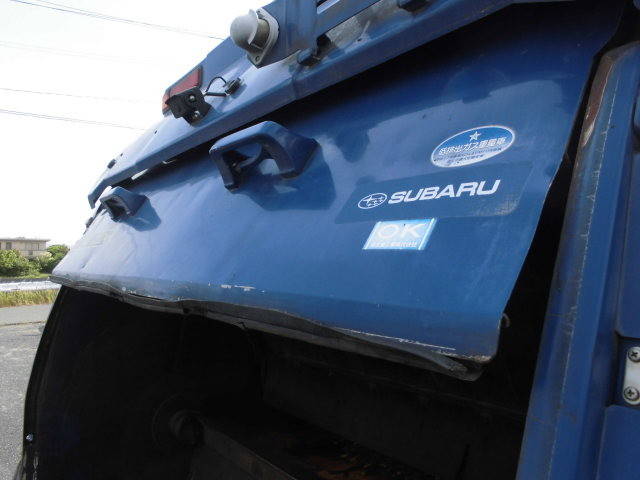 UDトラックスコンドルパッカー車（塵芥車）中型（4t）[写真08]