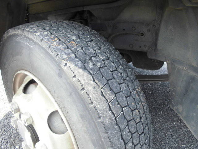 三菱ふそうファイターパッカー車（塵芥車）中型（4t）[写真17]