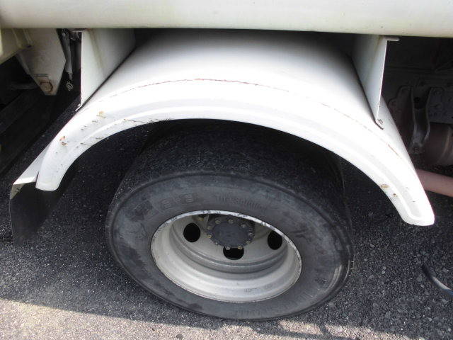 三菱ふそうファイターパッカー車（塵芥車）中型（4t）[写真23]