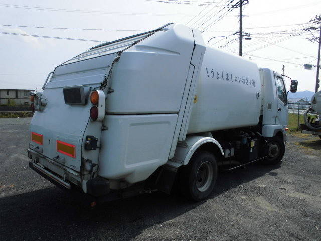 三菱ふそうファイターパッカー車（塵芥車）中型（4t）[写真03]