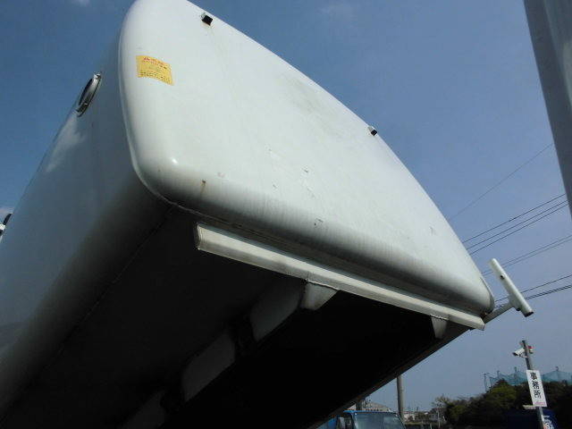 三菱ふそうファイターパッカー車（塵芥車）中型（4t）[写真09]