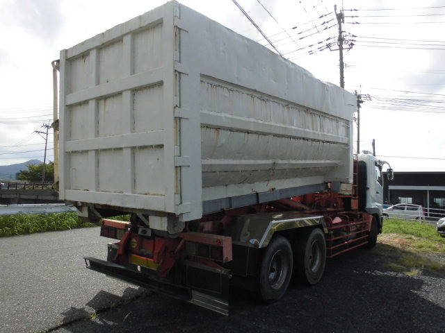 三菱ふそうスーパーグレートコンテナ専用車大型（10t）[写真03]