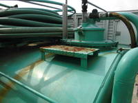 いすゞエルフバキュームカー小型（2t・3t）[写真15]