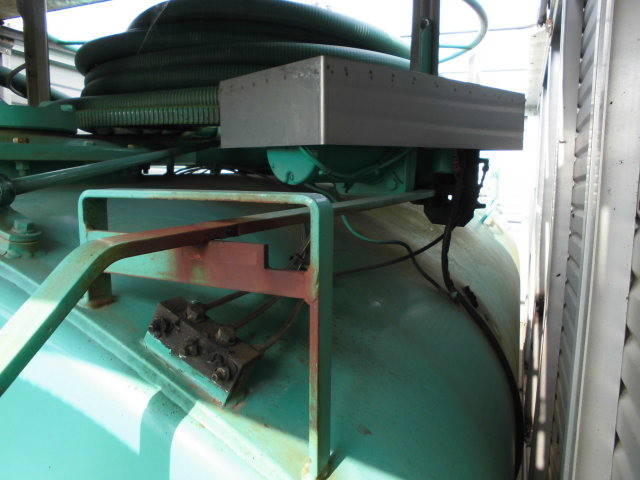 いすゞエルフバキュームカー小型（2t・3t）[写真17]