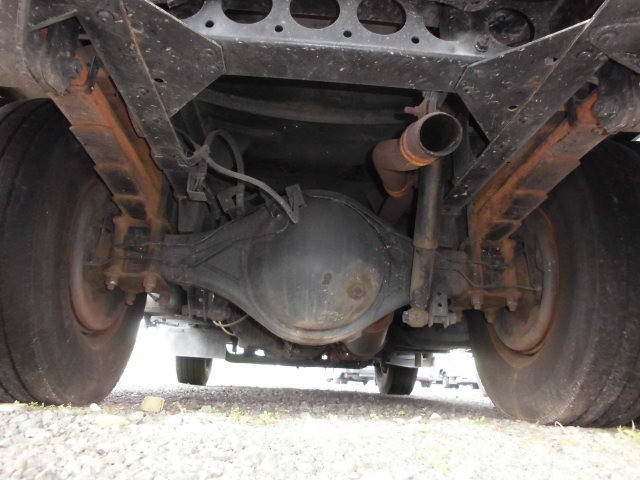 いすゞエルフバキュームカー小型（2t・3t）[写真08]